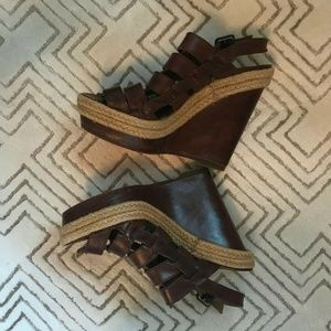 CHRISTIAN LOUBOUTIN "Barcelona" Brown Leather Plat